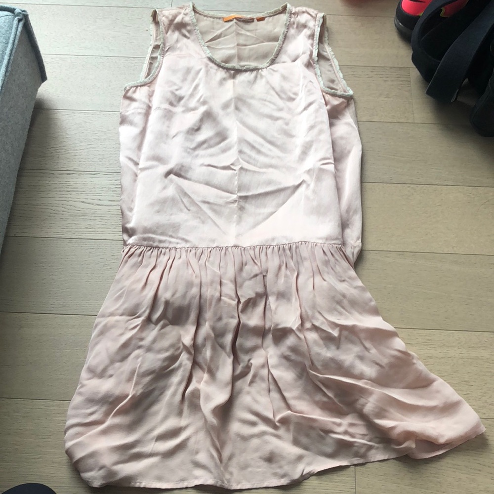 Huge Boss blush satin/chiffon dress